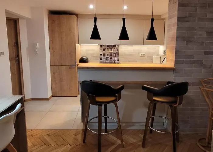 아파트 Apatramenty Promienista *